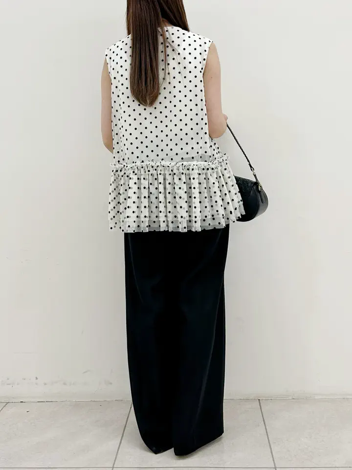 GRACE CONTINENTAL Miu Akamatsu コーディネート画像