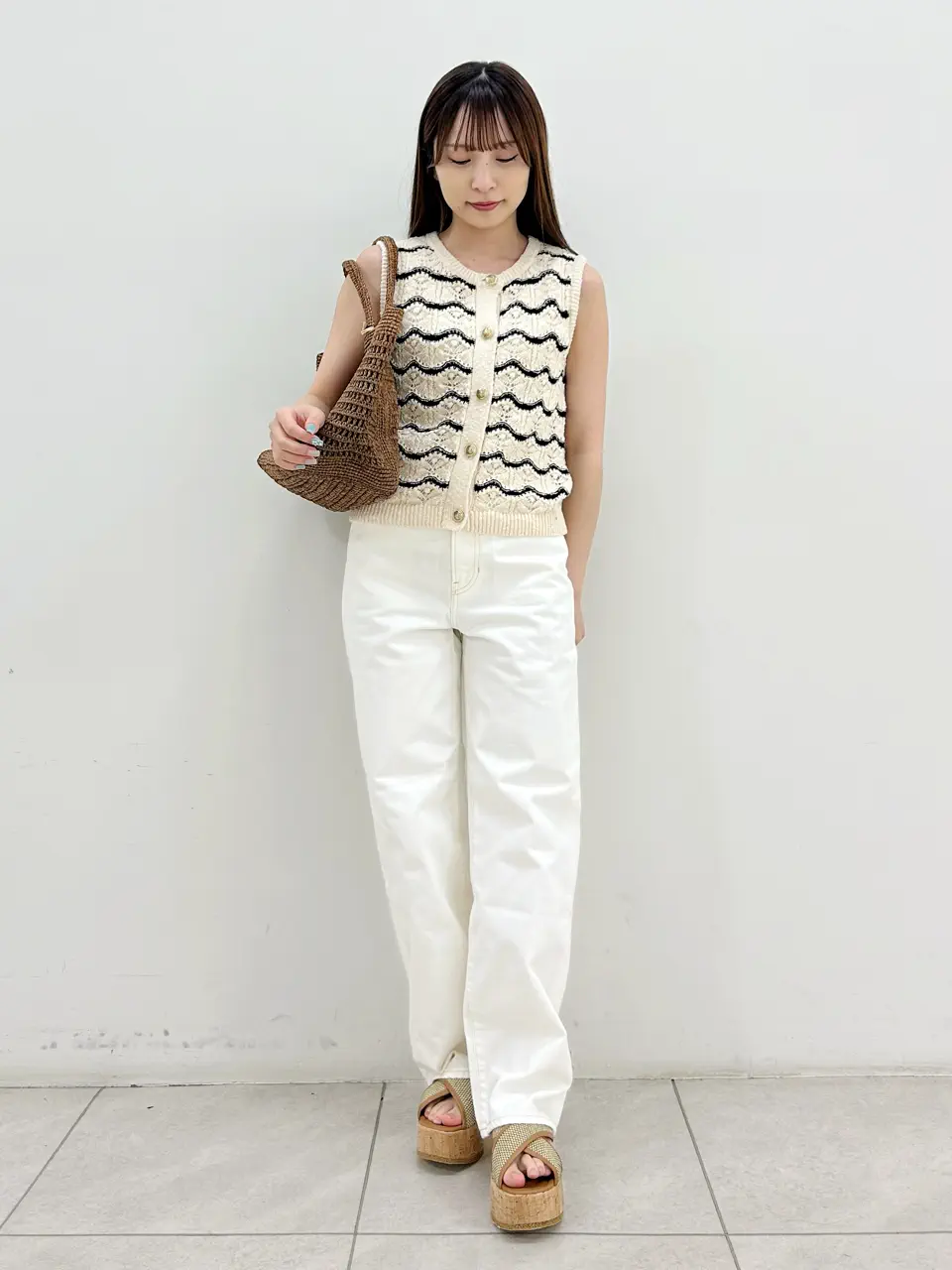 GRACE CONTINENTAL Miu Akamatsu コーディネート画像