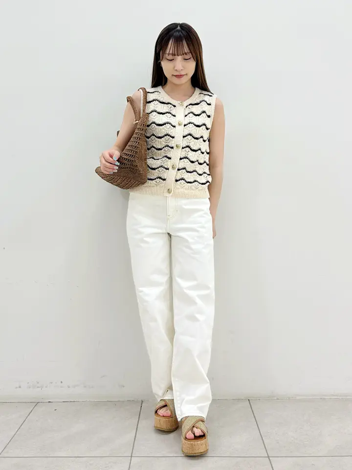 GRACE CONTINENTAL Miu Akamatsu コーディネート画像