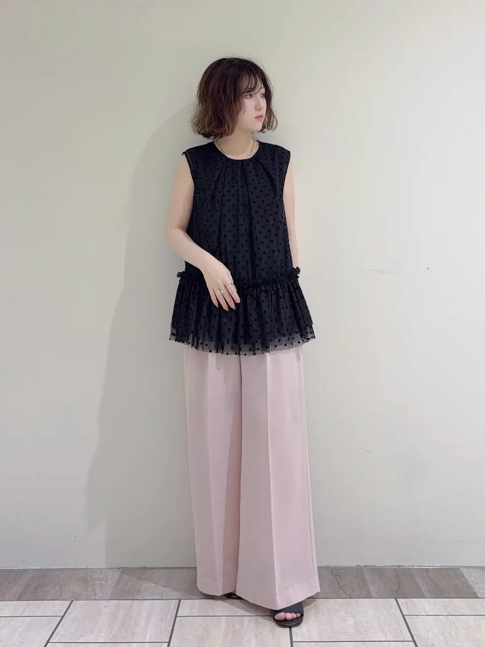 GRACE CONTINENTAL SASAKI コーディネート画像