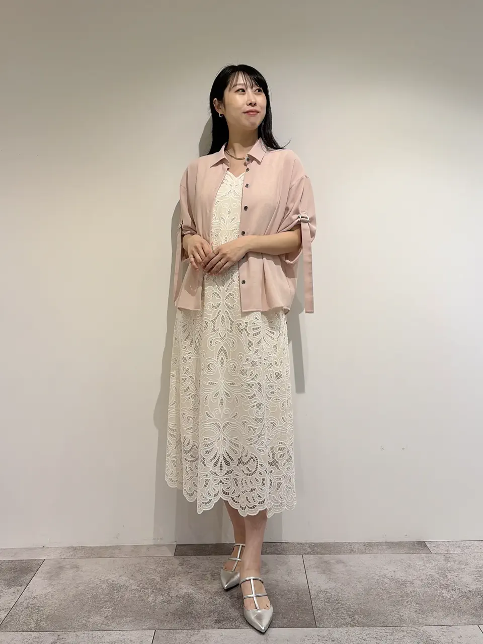 GRACE CONTINENTAL 端場 わかな コーディネート画像