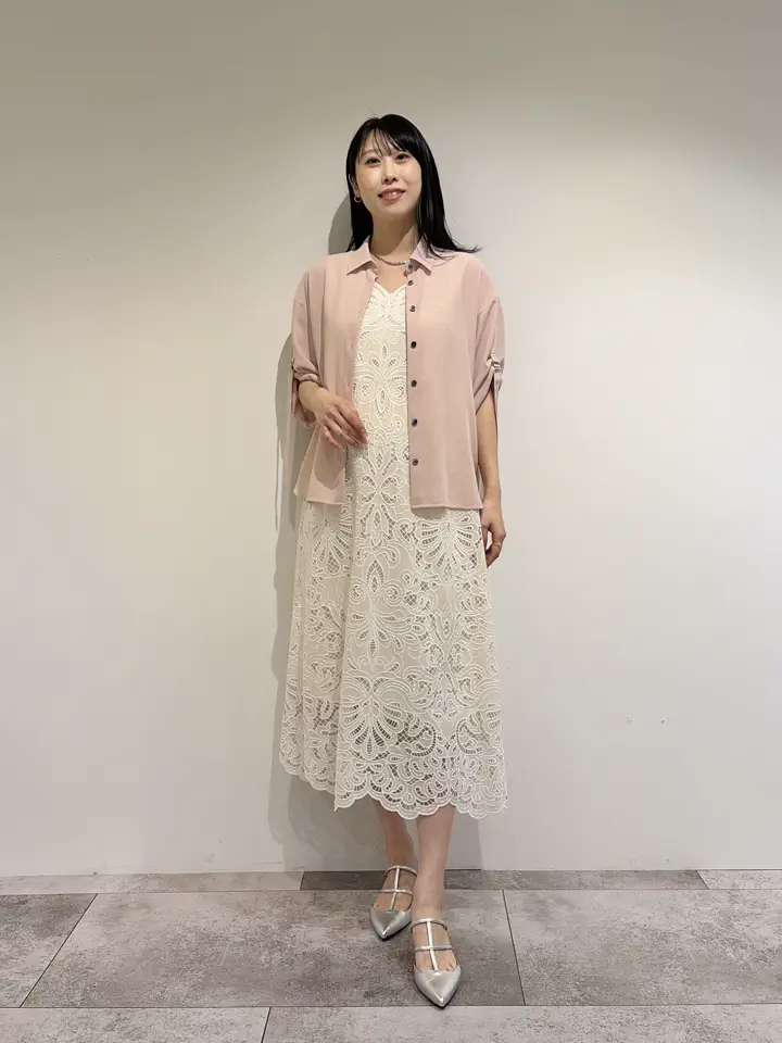 GRACE CONTINENTAL 端場 わかな コーディネート画像