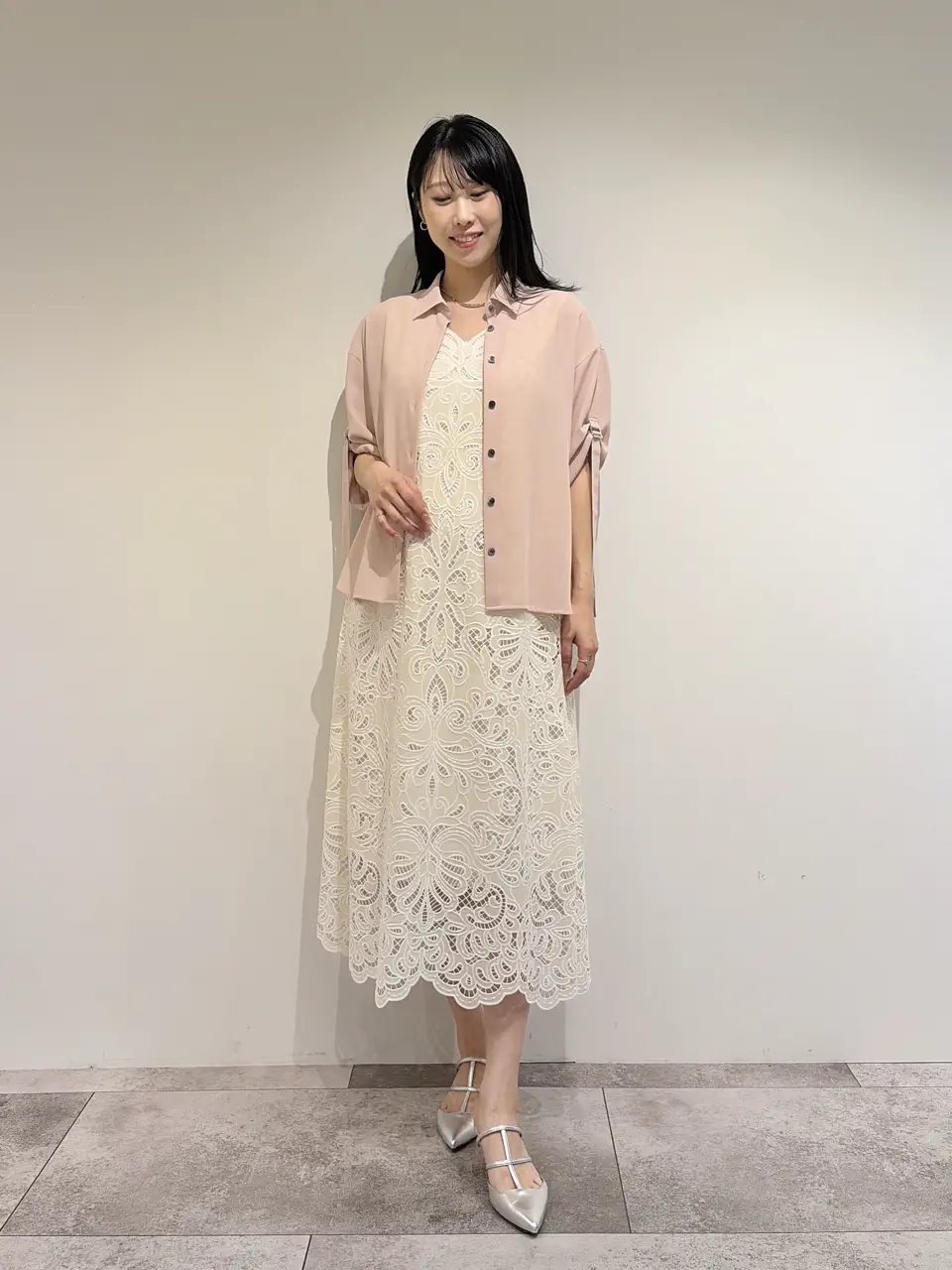 GRACE CONTINENTAL 端場 わかな コーディネート画像