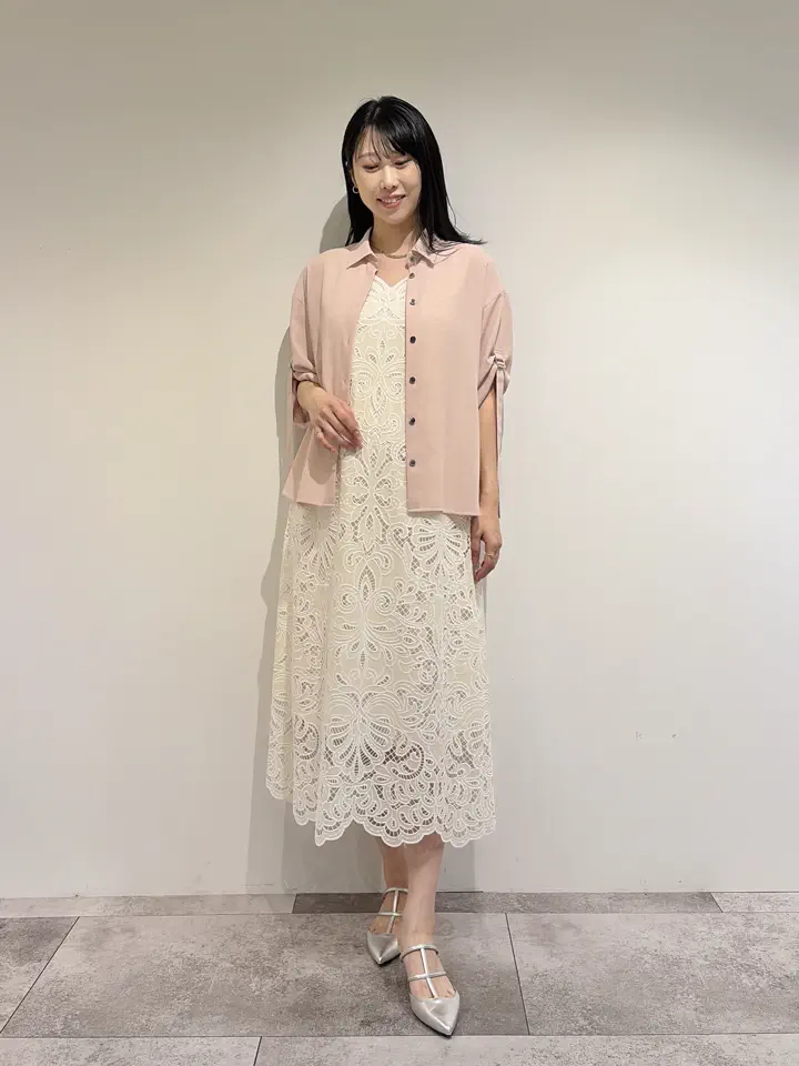 GRACE CONTINENTAL 端場 わかな コーディネート画像