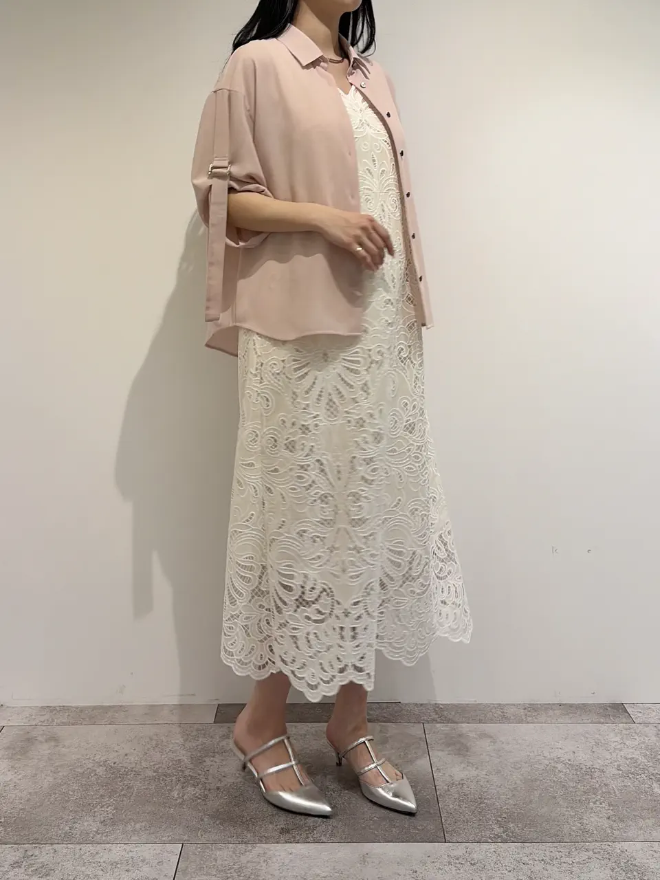 GRACE CONTINENTAL 端場 わかな コーディネート画像