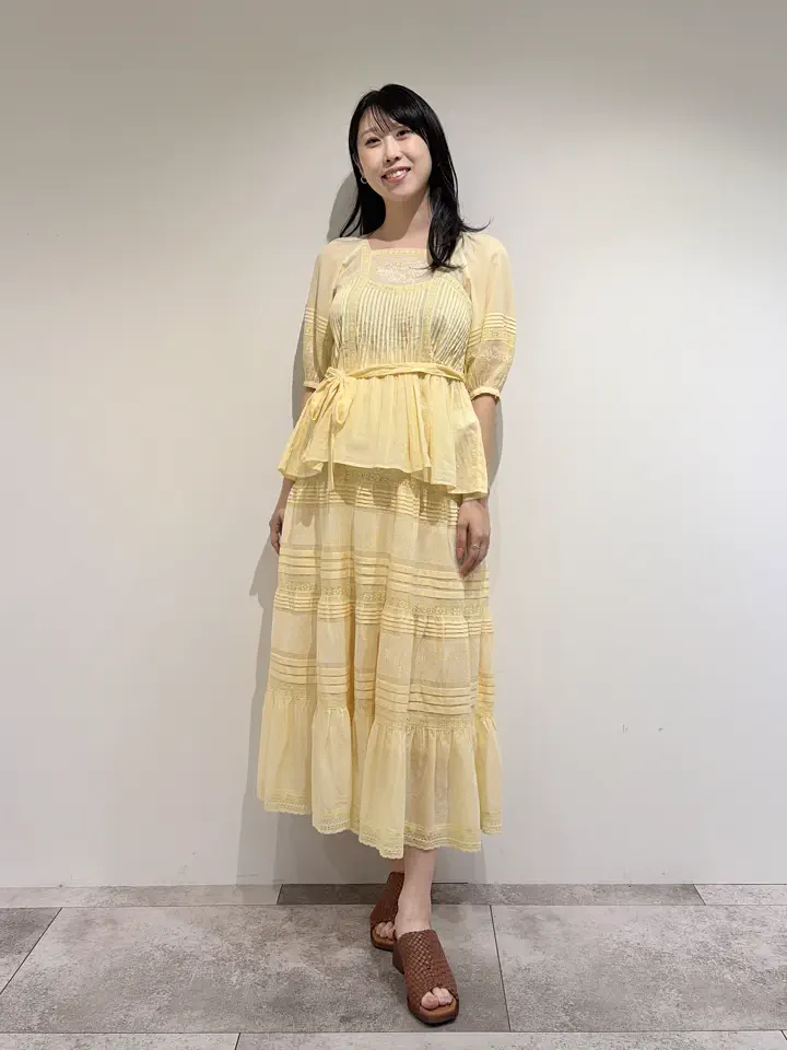 GRACE CONTINENTAL 端場 わかな コーディネート画像