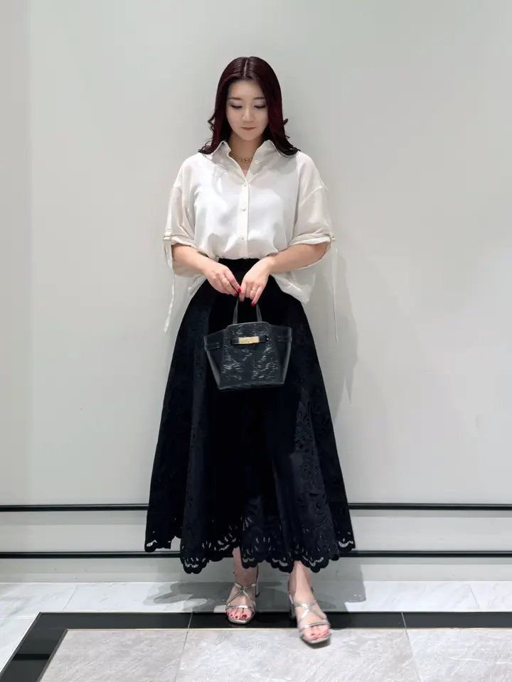 GRACE CONTINENTAL MOMOKO コーディネート画像