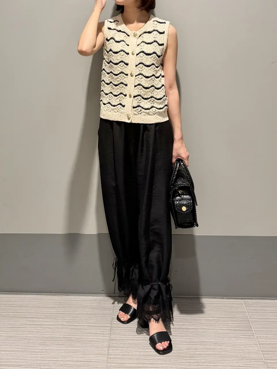 GRACE CONTINENTAL MORITA AI コーディネート画像