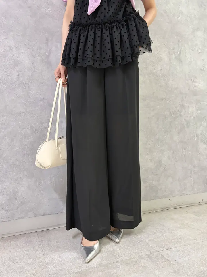 GRACE CONTINENTAL 亀田 未希 コーディネート画像