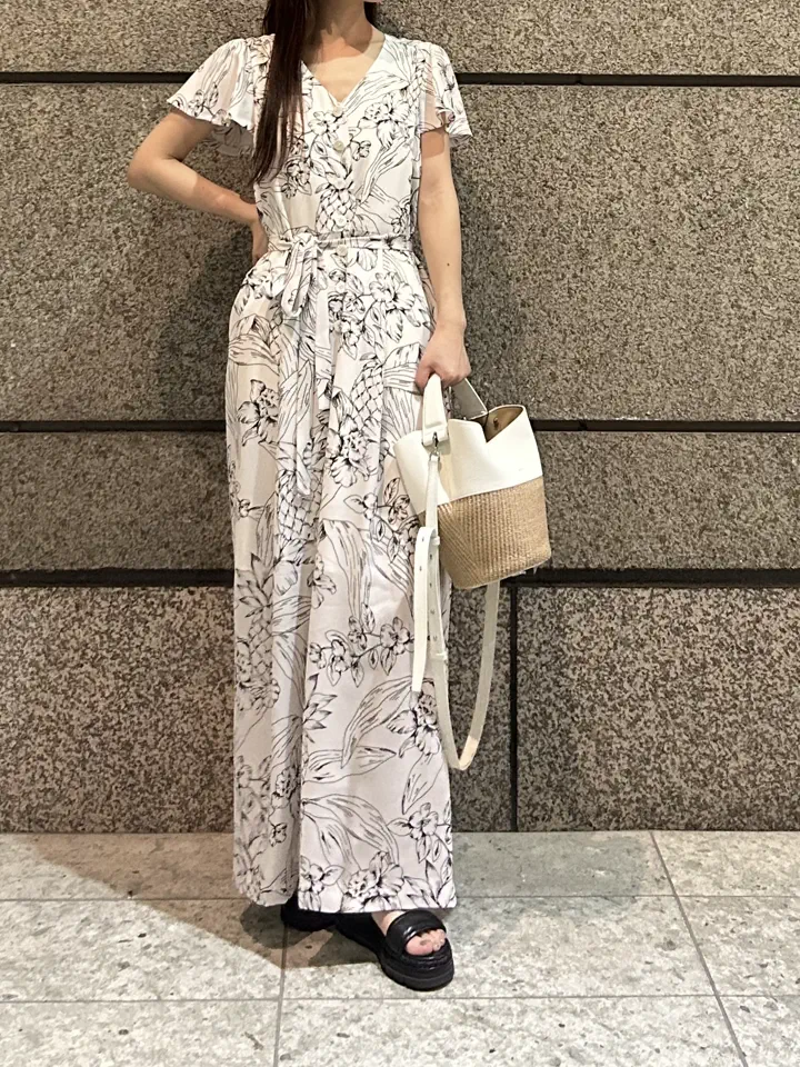 GRACE CONTINENTAL ERINA KATO コーディネート画像
