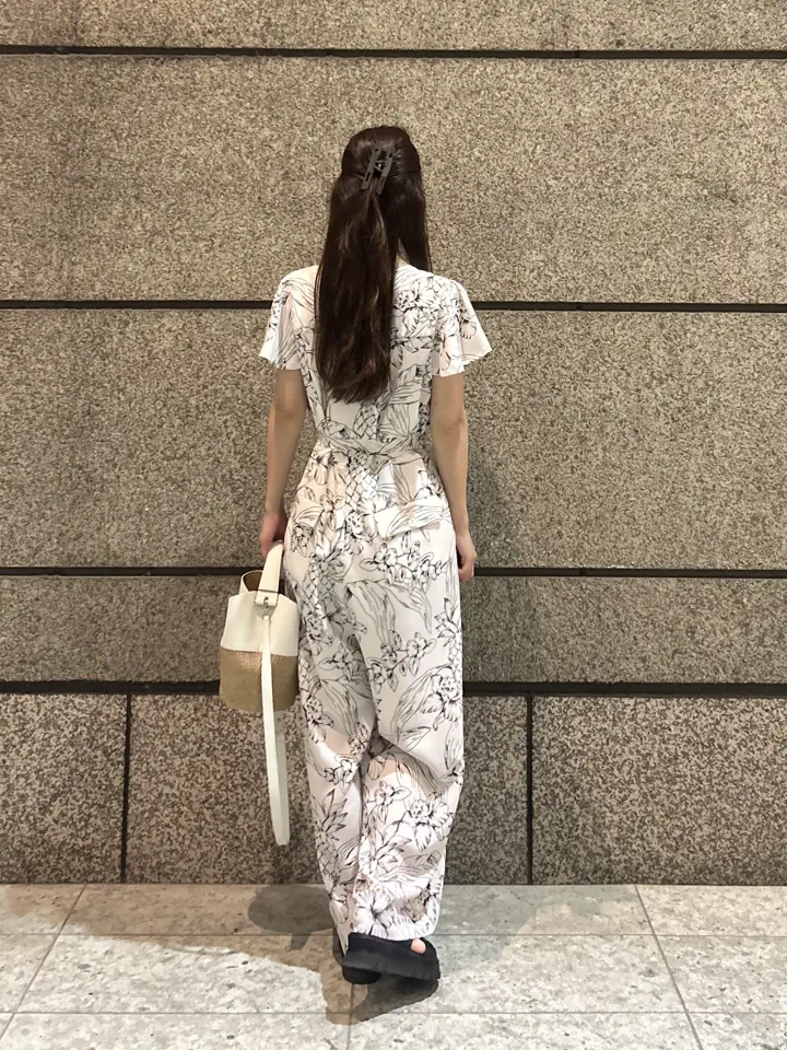 GRACE CONTINENTAL ERINA KATO コーディネート画像