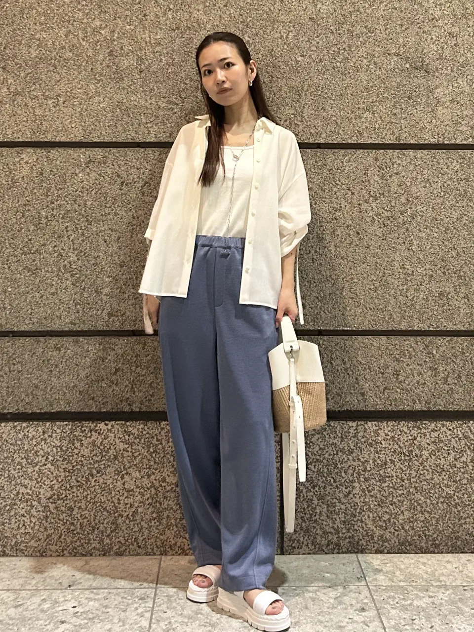  ERINA KATO コーディネート画像