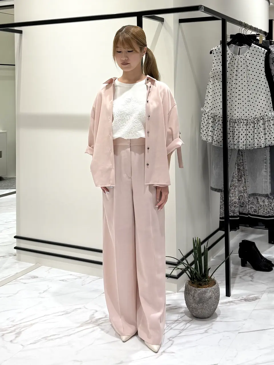 GRACE CONTINENTAL s.kondo コーディネート画像