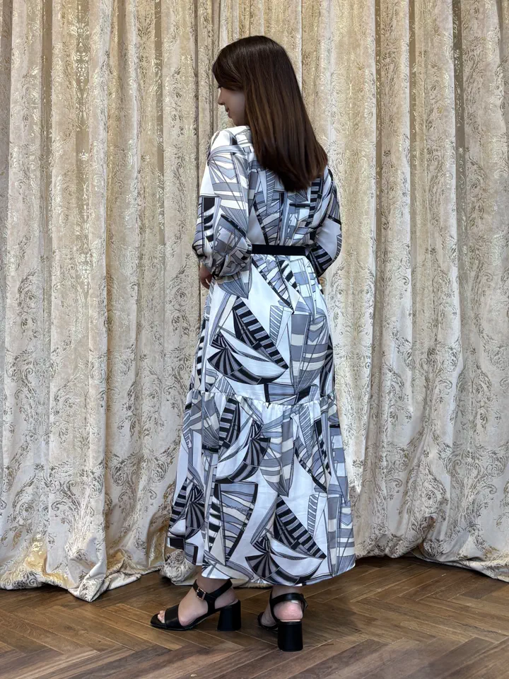 GRACE CONTINENTAL HIGASHIGAWA.R コーディネート画像