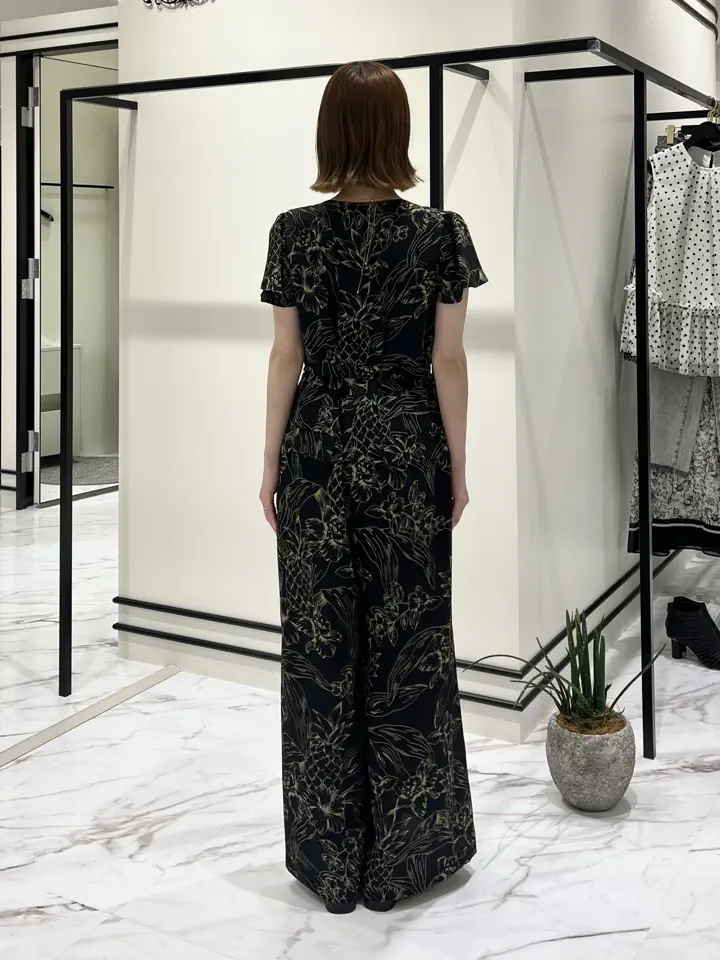 GRACE CONTINENTAL Owari コーディネート画像
