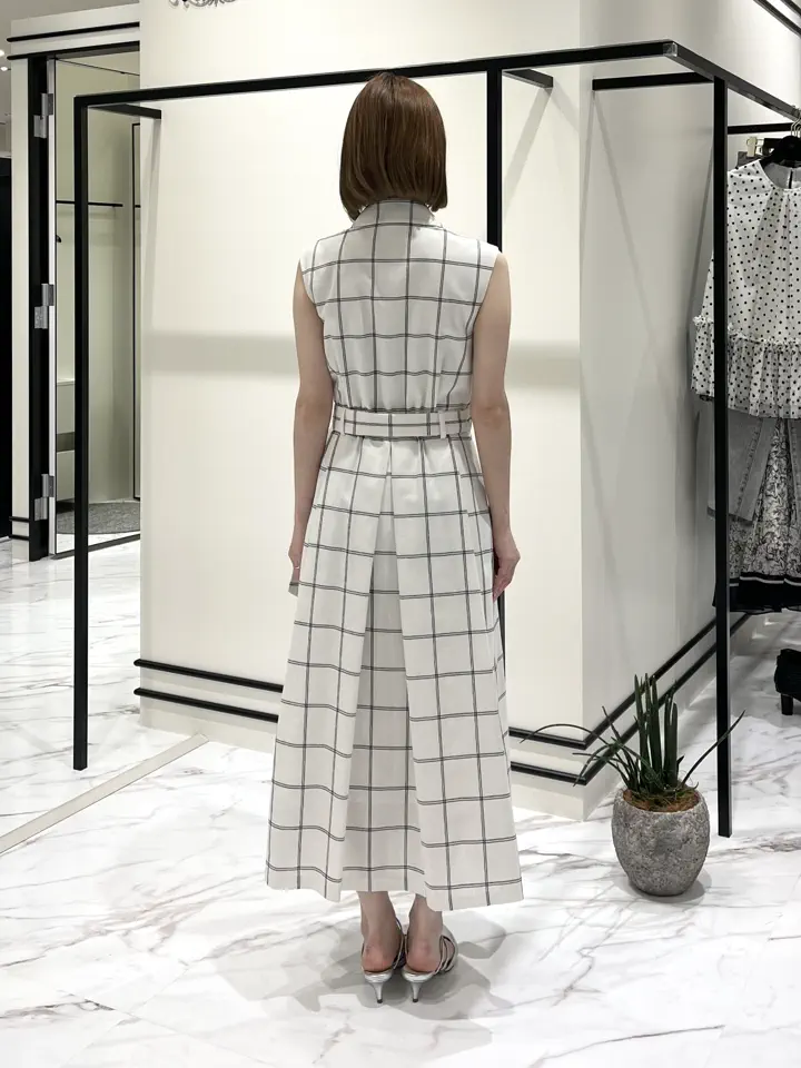 GRACE CONTINENTAL Owari コーディネート画像