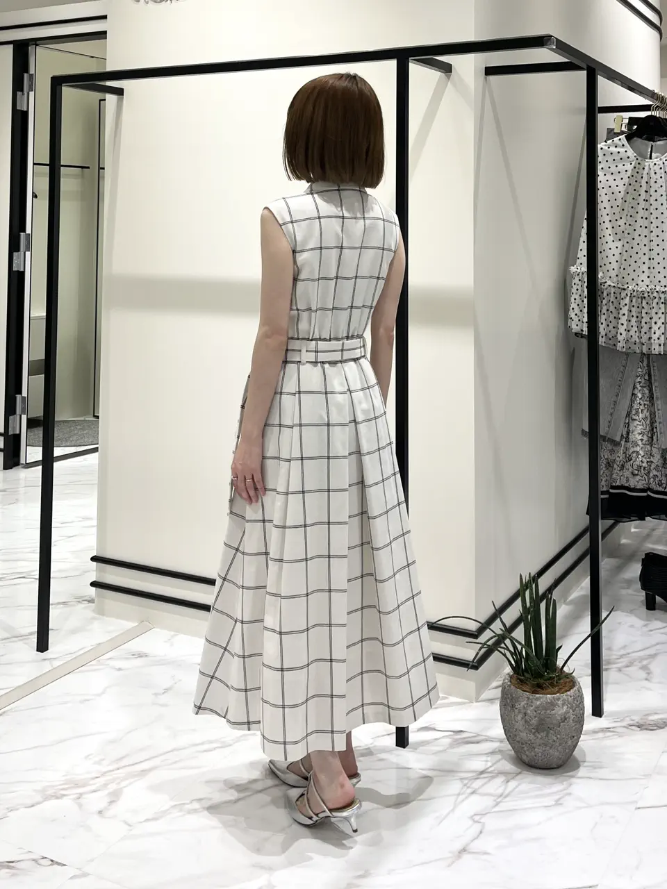 GRACE CONTINENTAL Owari コーディネート画像