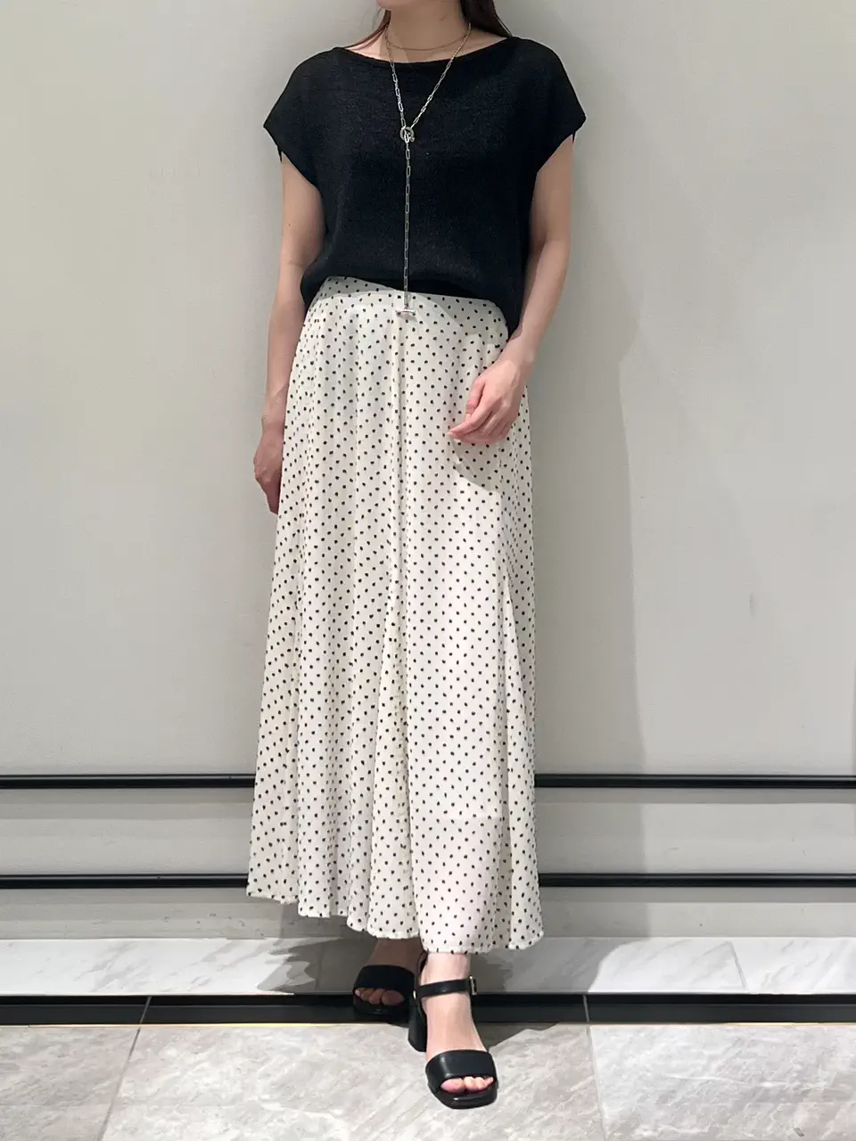 GRACE CONTINENTAL RIKO コーディネート画像