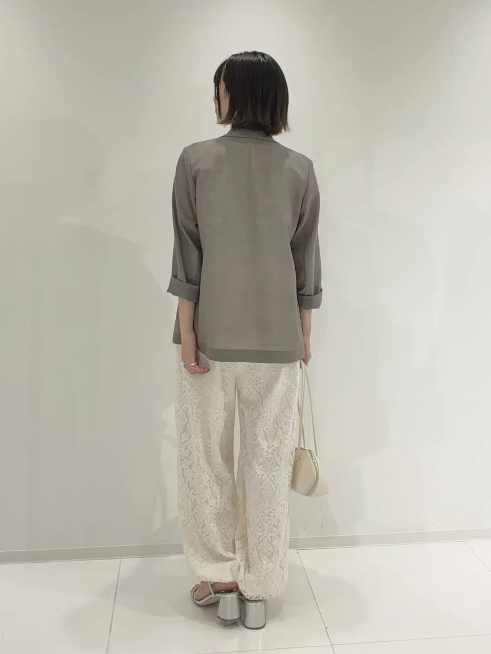 GRACE CONTINENTAL Hikaru Okada コーディネート画像