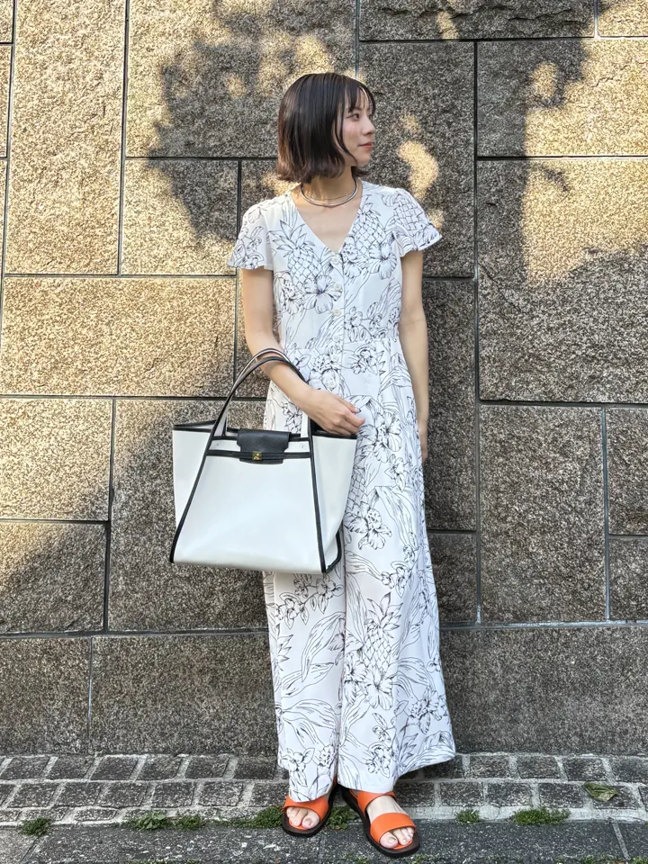 GRACE CONTINENTAL Hikaru Okada コーディネート画像