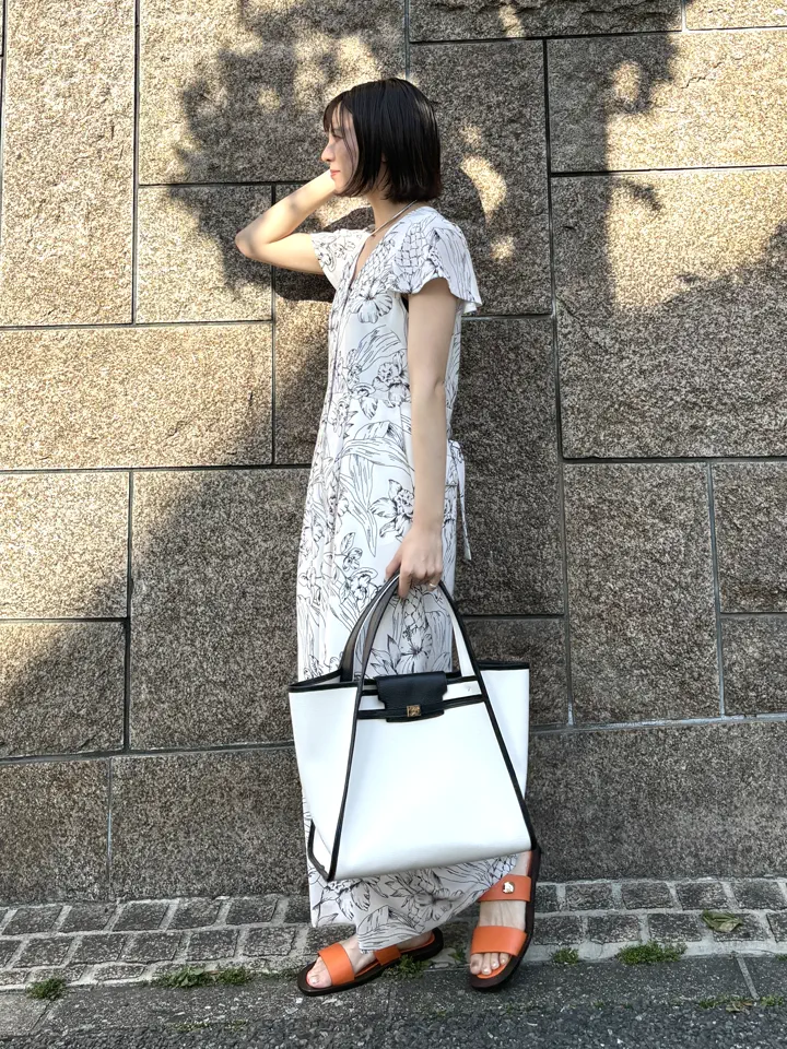 GRACE CONTINENTAL Hikaru Okada コーディネート画像