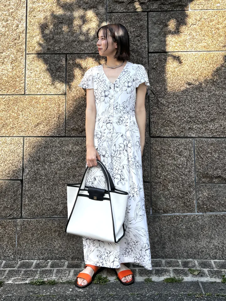 GRACE CONTINENTAL Hikaru Okada コーディネート画像