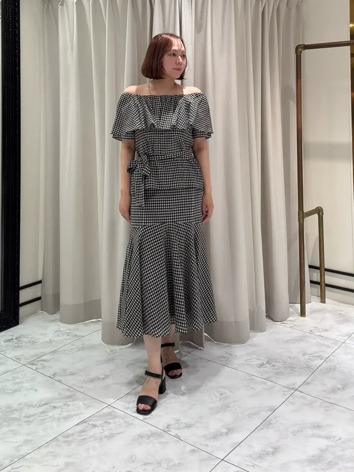 GRACE CONTINENTAL Izumi コーディネート画像