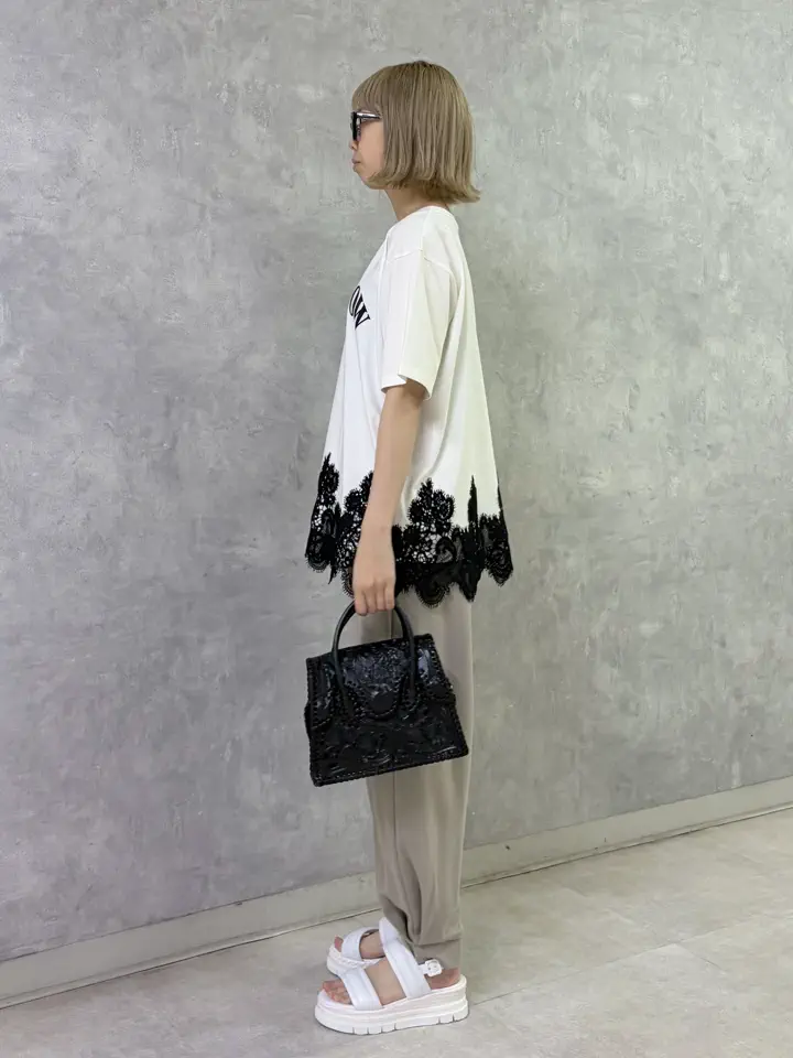 GRACE CONTINENTAL Abe コーディネート画像