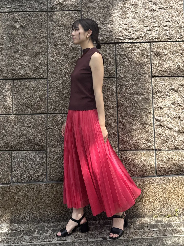 GRACE CONTINENTAL Hikaru Okada コーディネート画像