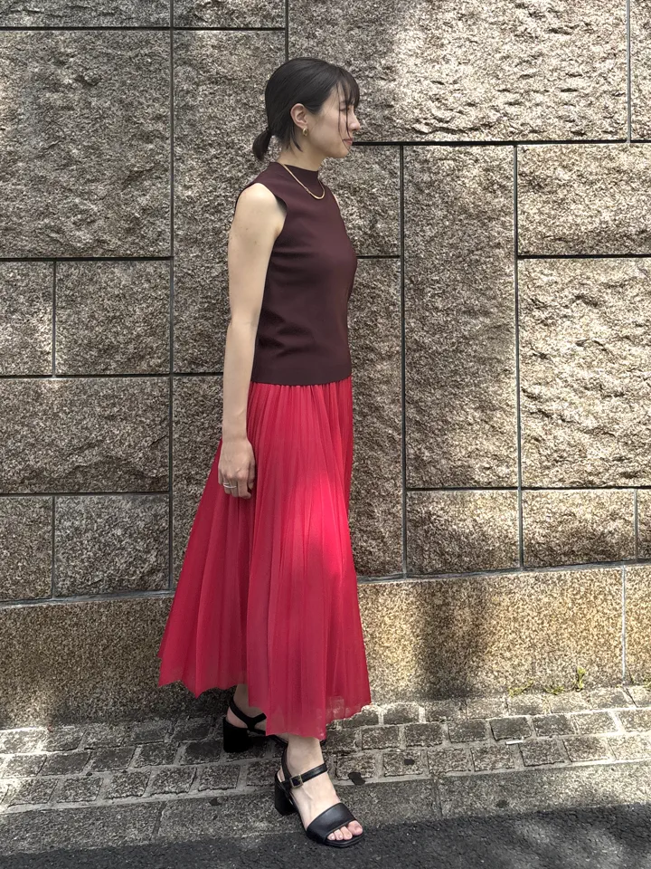 GRACE CONTINENTAL Hikaru Okada コーディネート画像