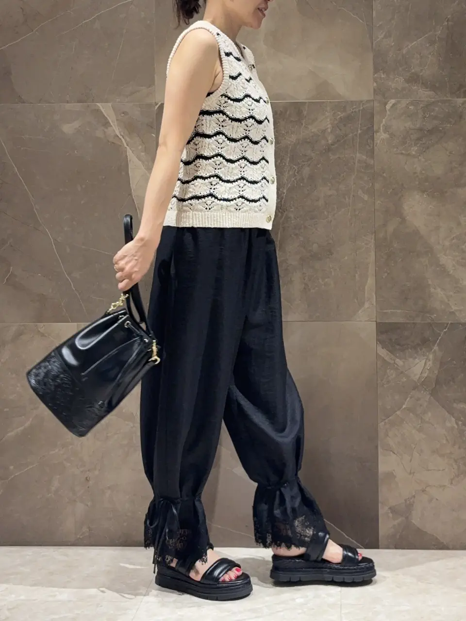 GRACE CONTINENTAL 穐山　香織 コーディネート画像