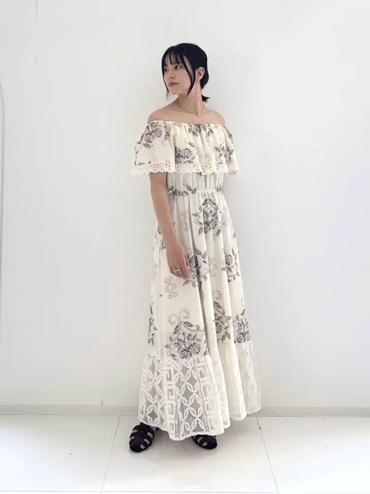 GRACE CONTINENTAL Hikaru Okada コーディネート画像