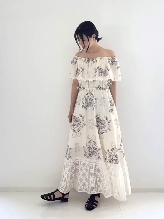 GRACE CONTINENTAL Hikaru Okada コーディネート画像