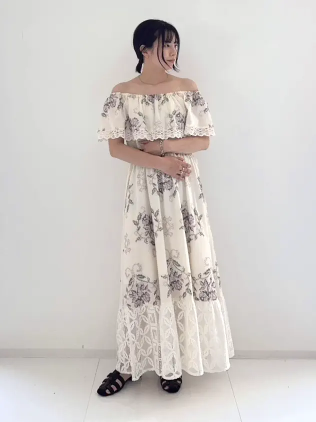 GRACE CONTINENTAL Hikaru Okada コーディネート画像