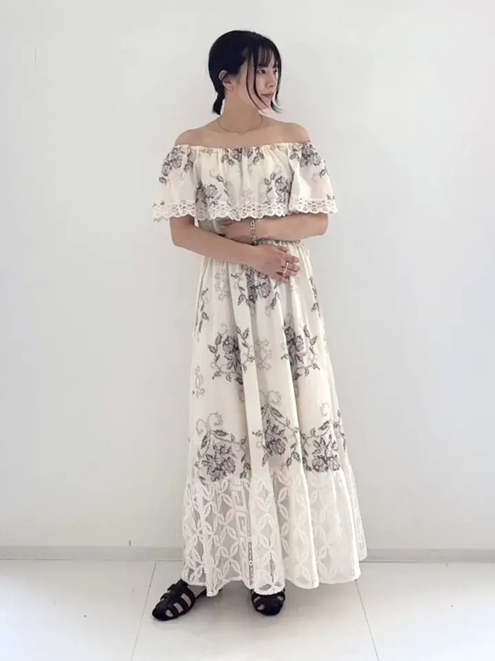 GRACE CONTINENTAL Hikaru Okada コーディネート画像