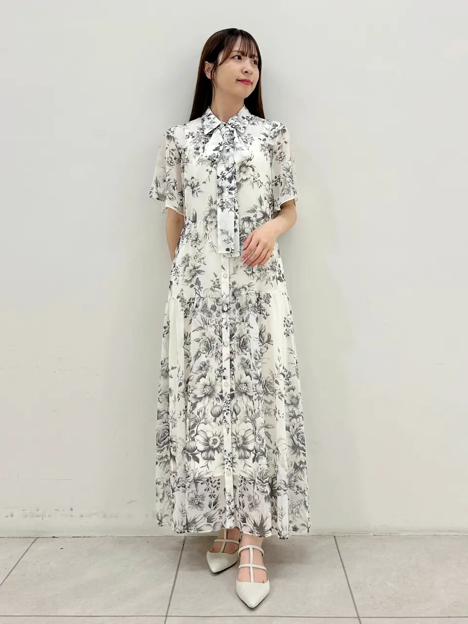 GRACE CONTINENTAL Miu Akamatsu コーディネート画像