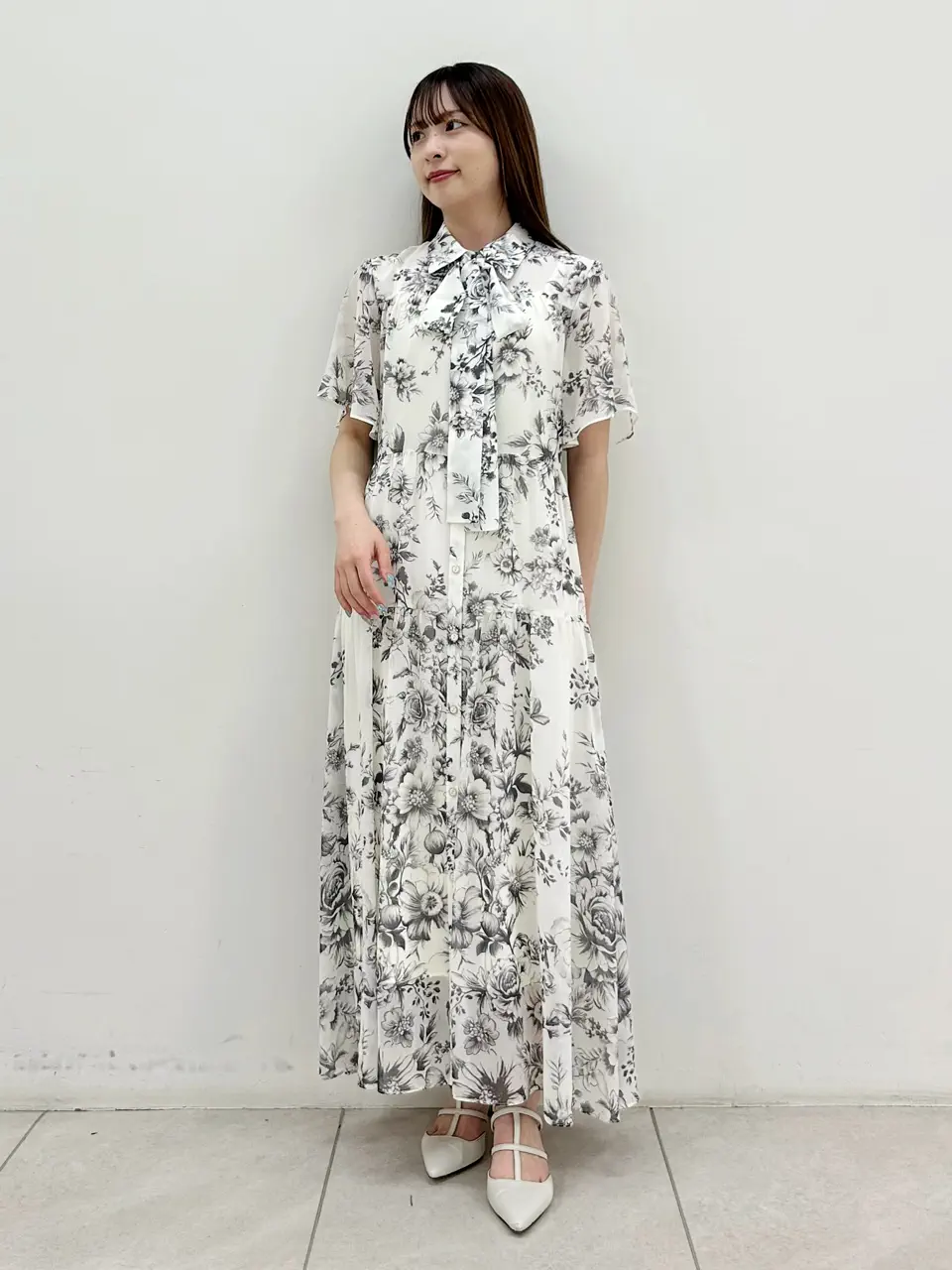 GRACE CONTINENTAL Miu Akamatsu コーディネート画像