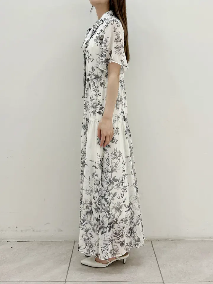 GRACE CONTINENTAL Miu Akamatsu コーディネート画像