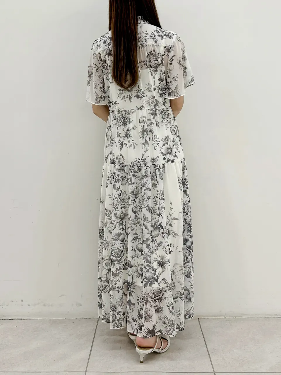 GRACE CONTINENTAL Miu Akamatsu コーディネート画像