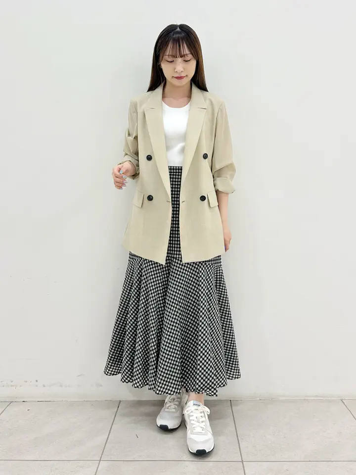 GRACE CONTINENTAL Miu Akamatsu コーディネート画像