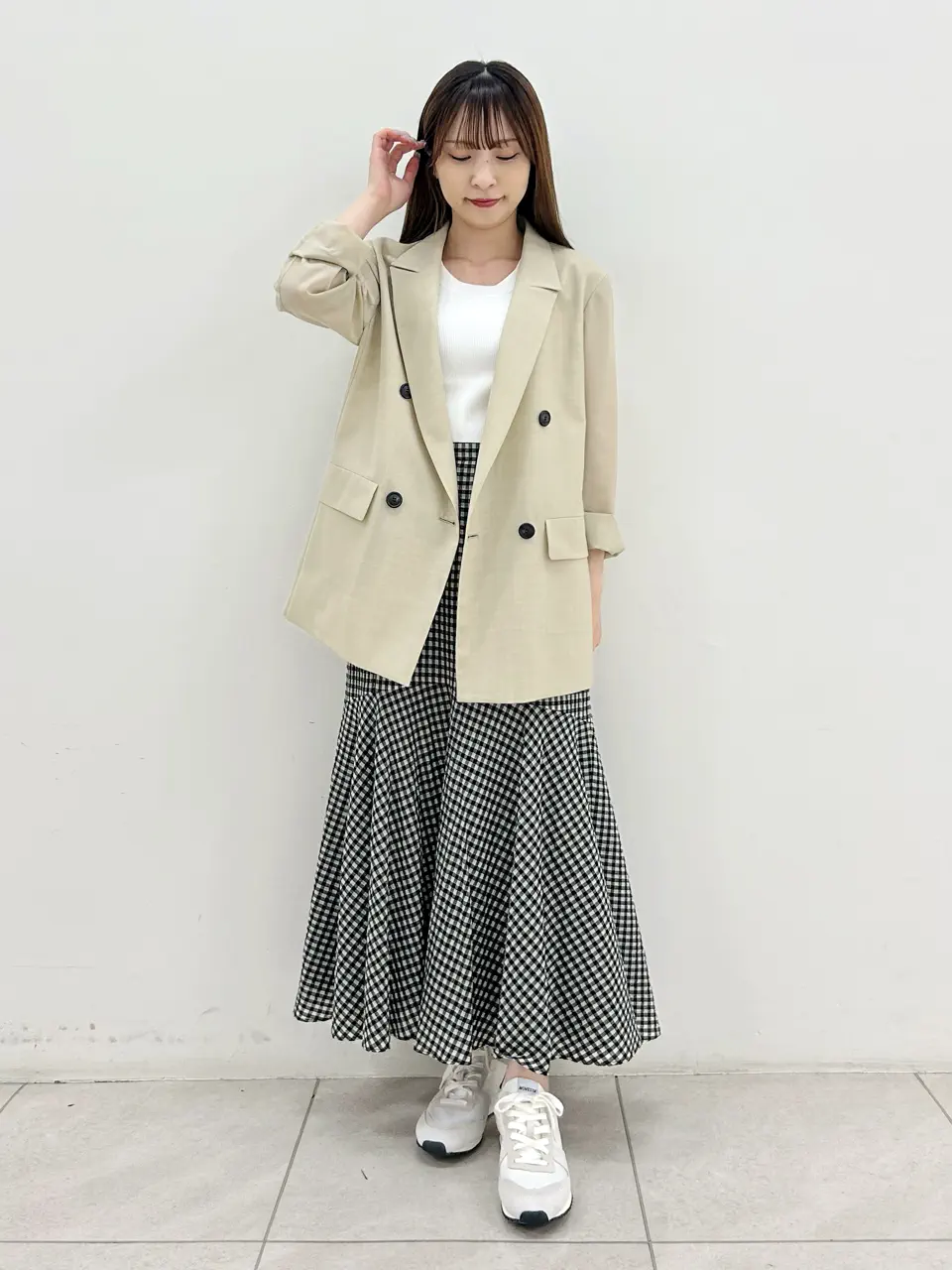 GRACE CONTINENTAL Miu Akamatsu コーディネート画像