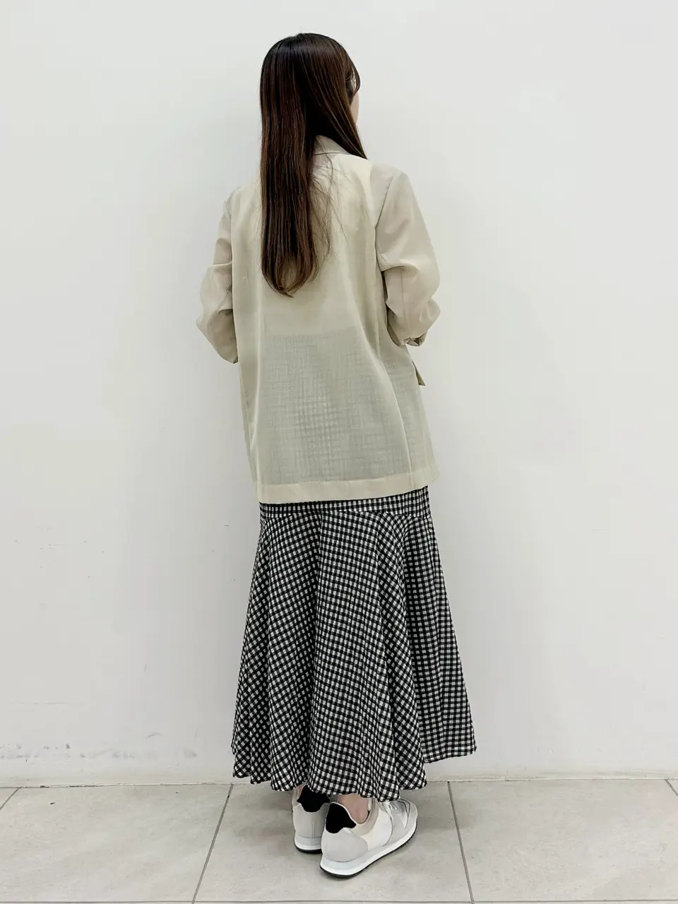 GRACE CONTINENTAL Miu Akamatsu コーディネート画像
