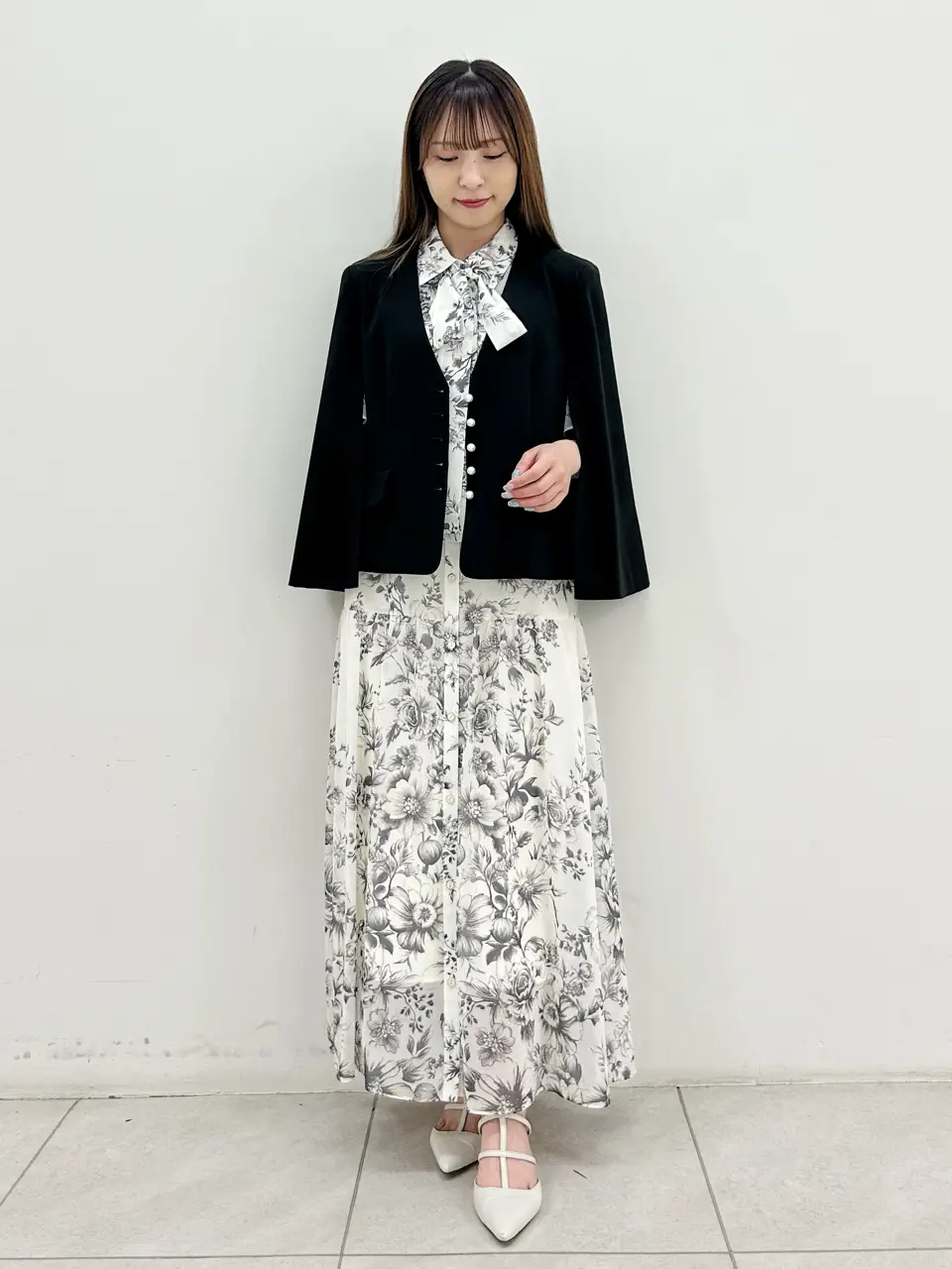 GRACE CONTINENTAL Miu Akamatsu コーディネート画像