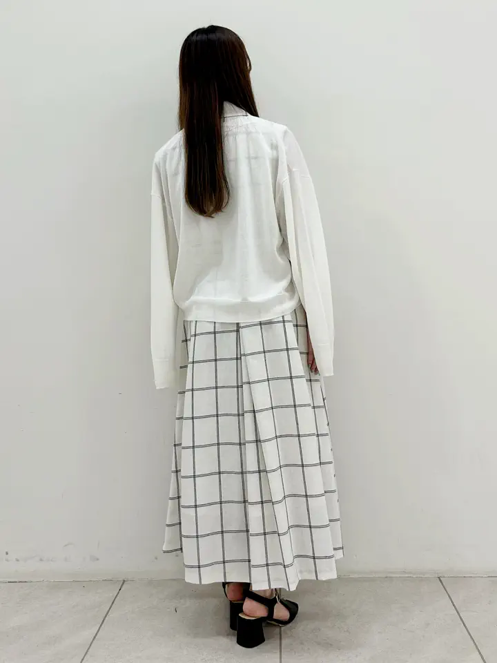 GRACE CONTINENTAL Miu Akamatsu コーディネート画像
