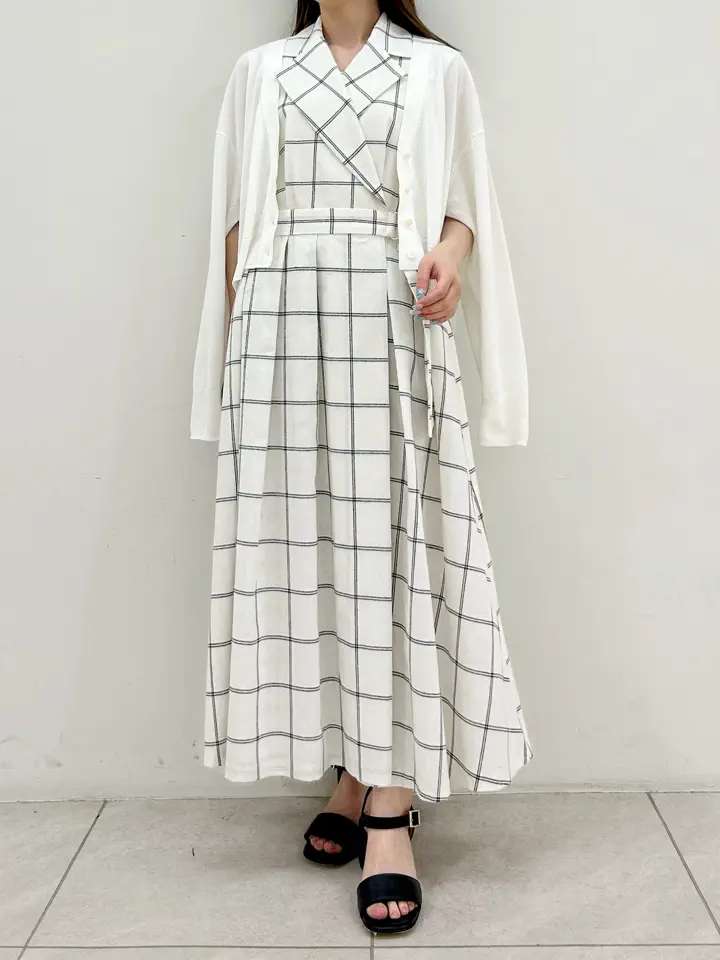 GRACE CONTINENTAL Miu Akamatsu コーディネート画像