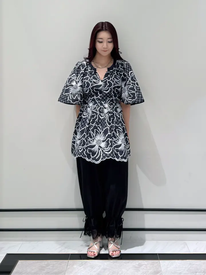 GRACE CONTINENTAL MOMOKO コーディネート画像