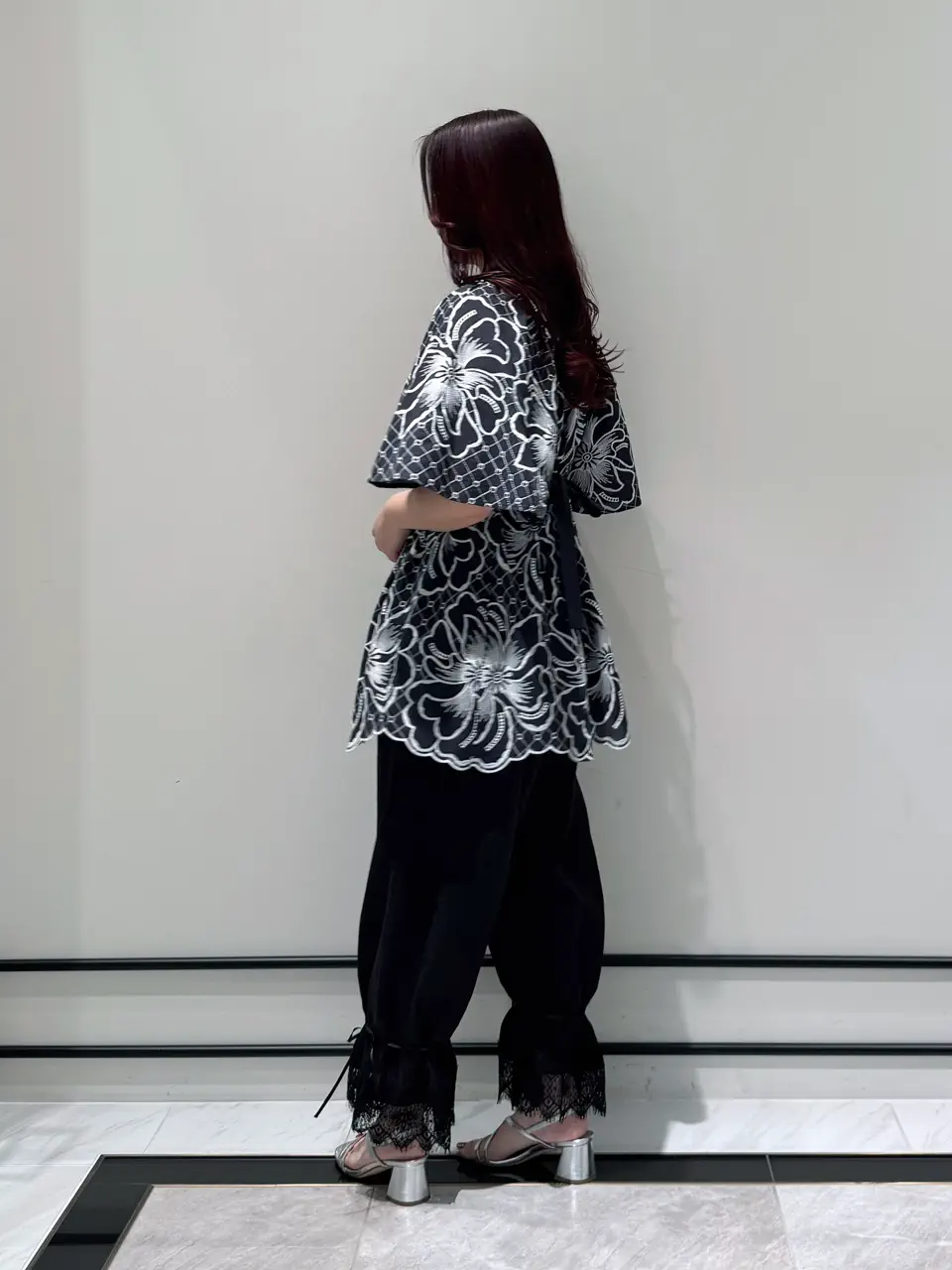 GRACE CONTINENTAL MOMOKO コーディネート画像