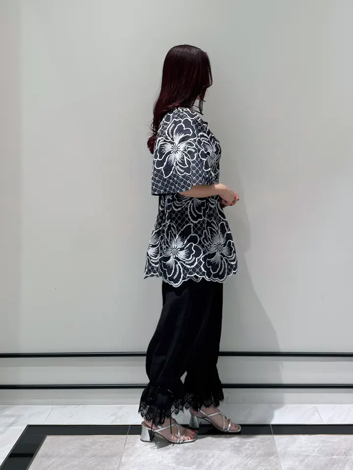 GRACE CONTINENTAL MOMOKO コーディネート画像