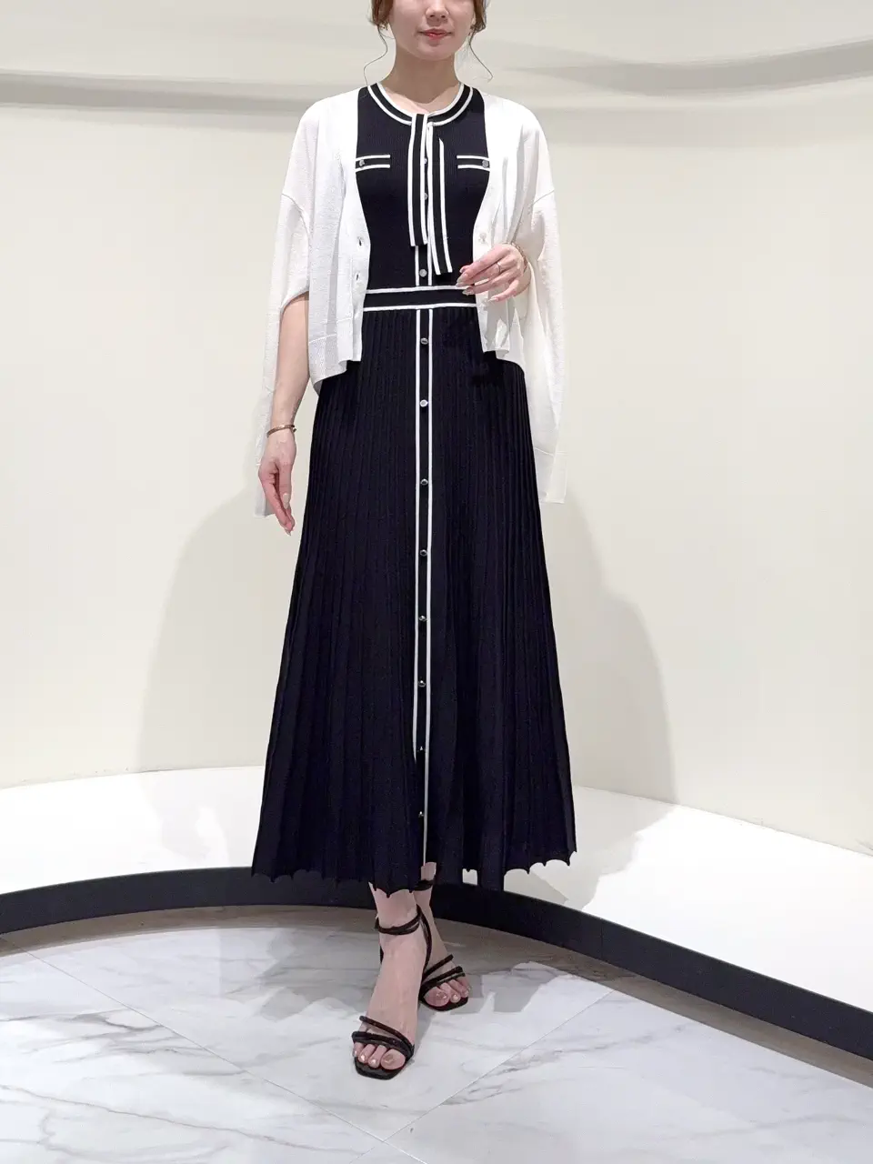 GRACE CONTINENTAL Suzuka コーディネート画像