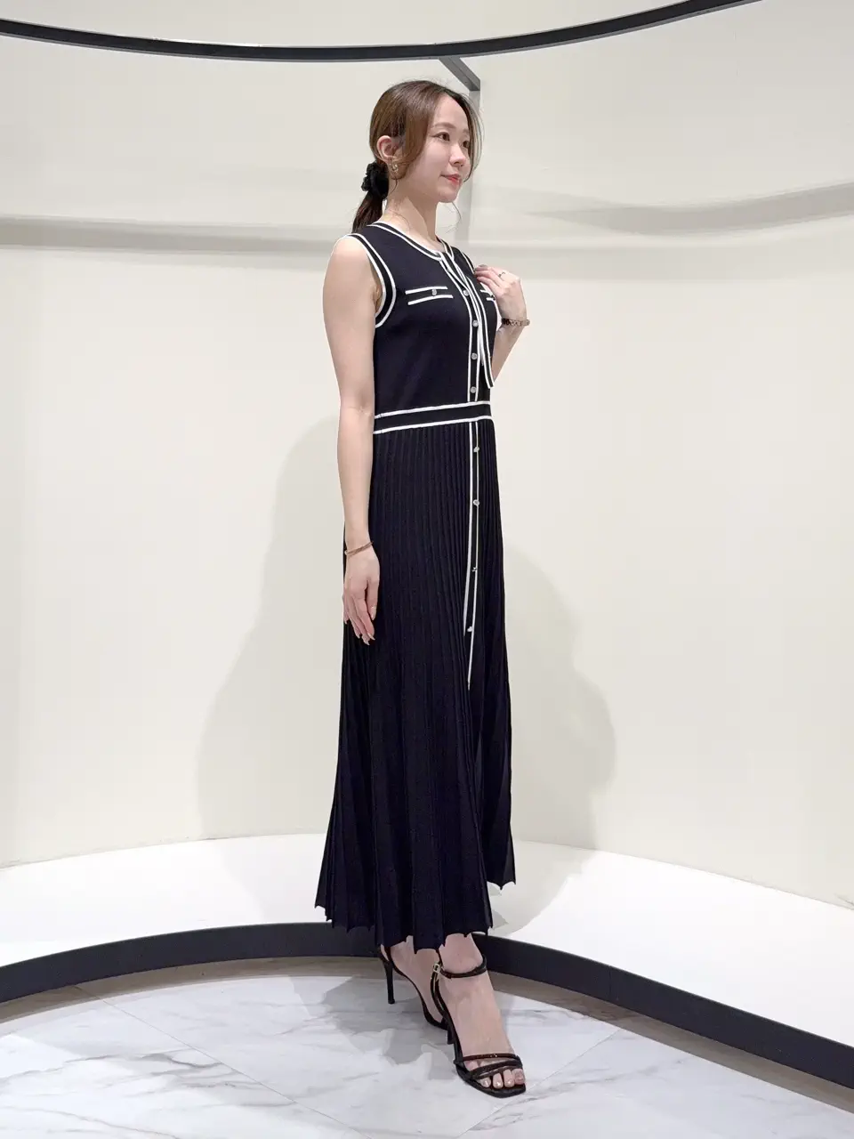 GRACE CONTINENTAL Suzuka コーディネート画像